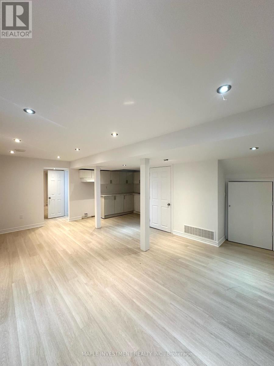 97 Long Point Drive, Richmond Hill, Ontario  L4E 3Z7 - Photo 6 - N12708304