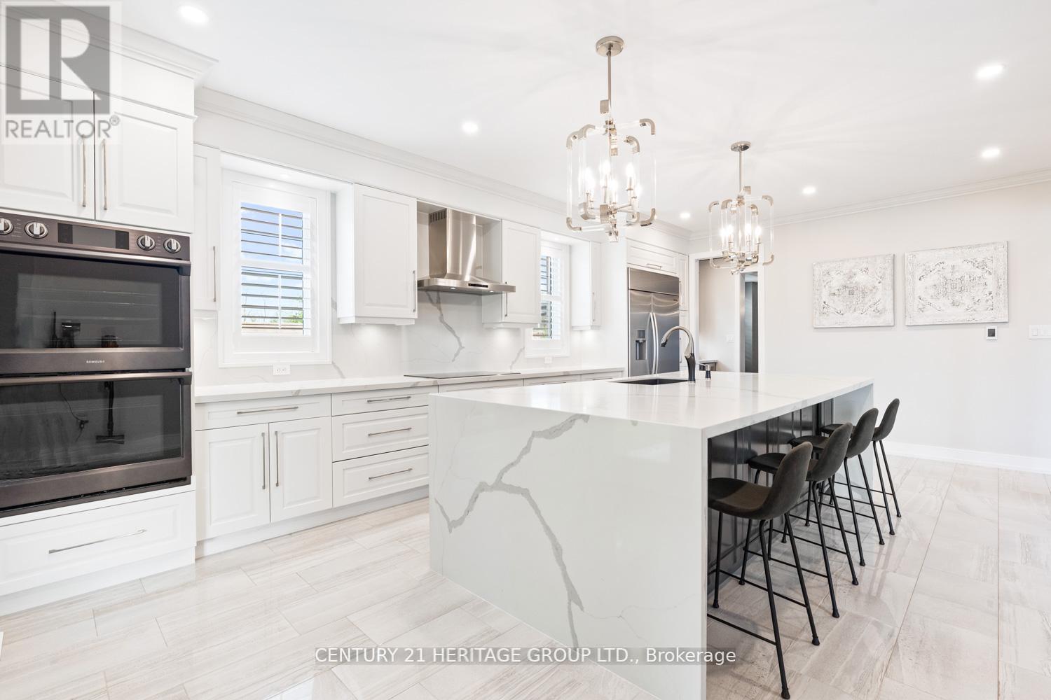 1300 Butler Street, Innisfil, Ontario  L9S 0L4 - Photo 10 - N12708368