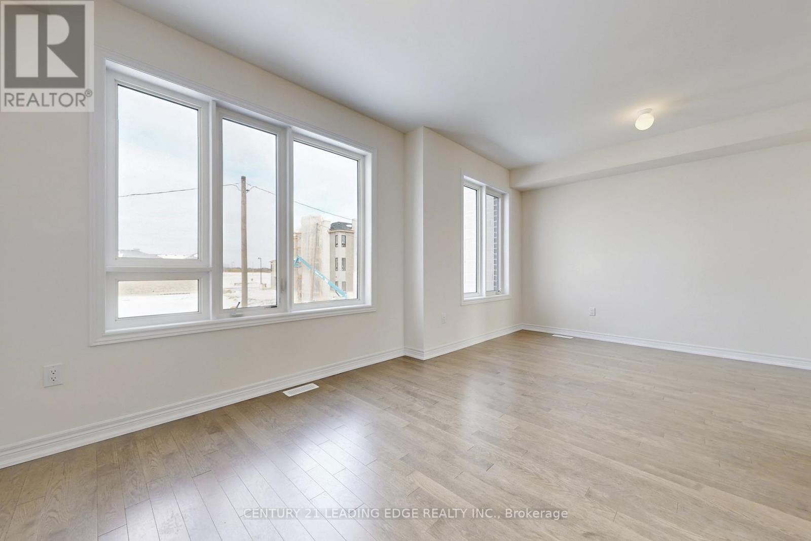 129 Vine Cliff Boulevard, Markham, Ontario  L6C 3T5 - Photo 12 - N12708390