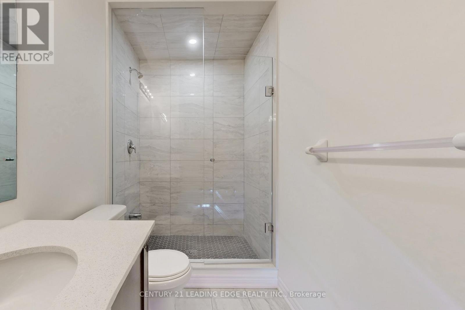 129 Vine Cliff Boulevard, Markham, Ontario  L6C 3T5 - Photo 25 - N12708390