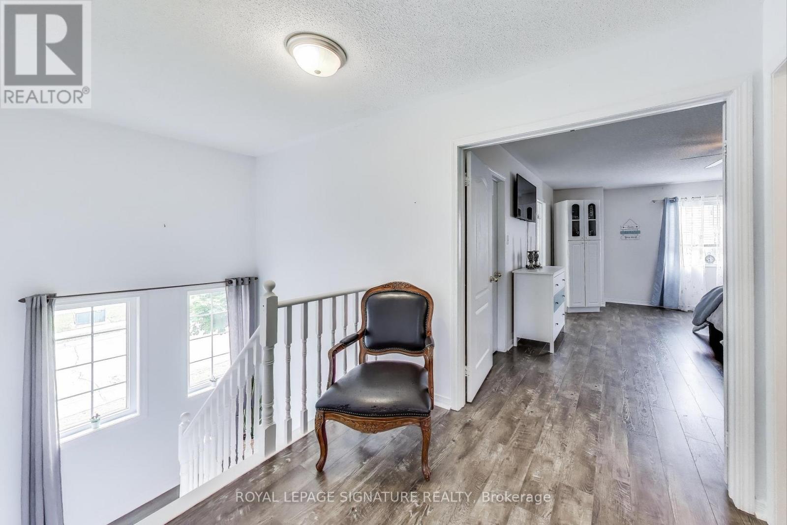 65 Red River Crescent, Newmarket, Ontario  L3X 2X2 - Photo 14 - N12708396