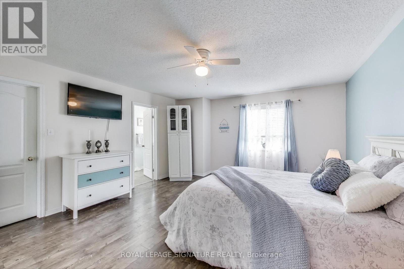 65 Red River Crescent, Newmarket, Ontario  L3X 2X2 - Photo 16 - N12708396