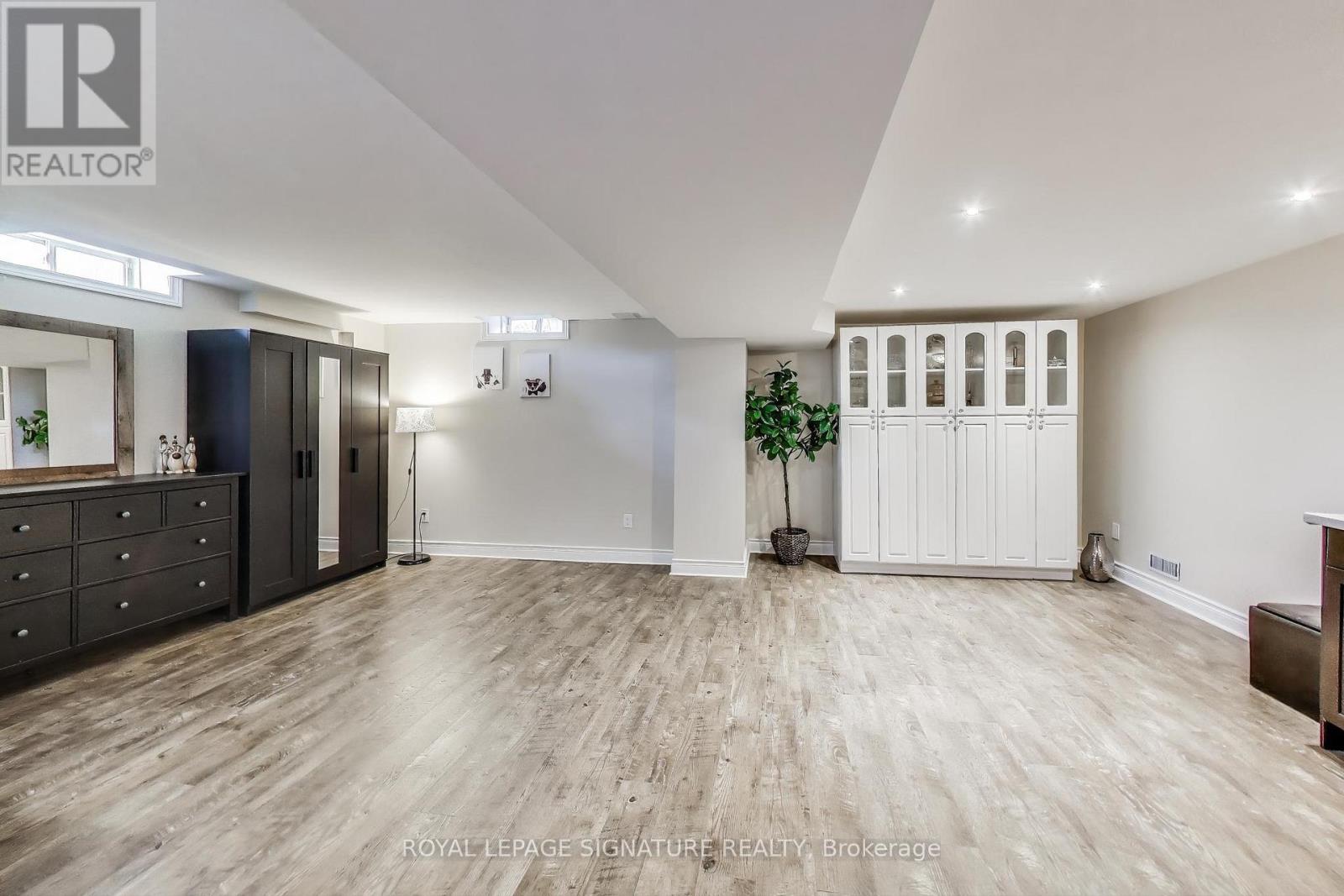 65 Red River Crescent, Newmarket, Ontario  L3X 2X2 - Photo 26 - N12708396