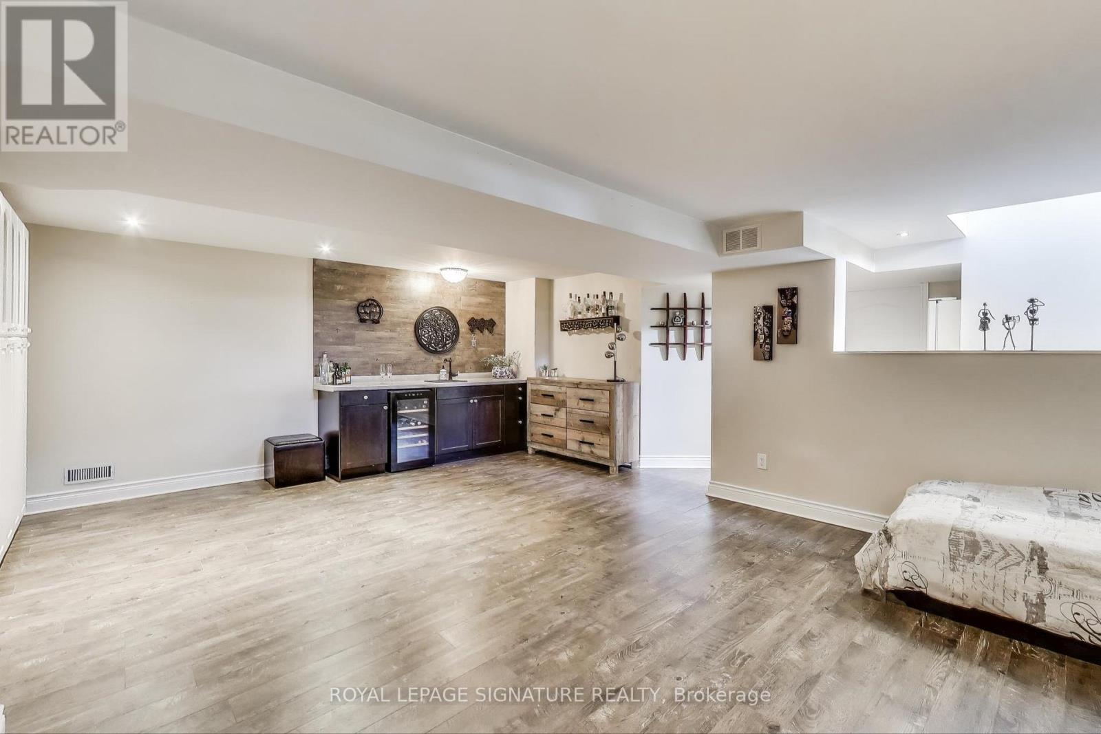 65 Red River Crescent, Newmarket, Ontario  L3X 2X2 - Photo 27 - N12708396