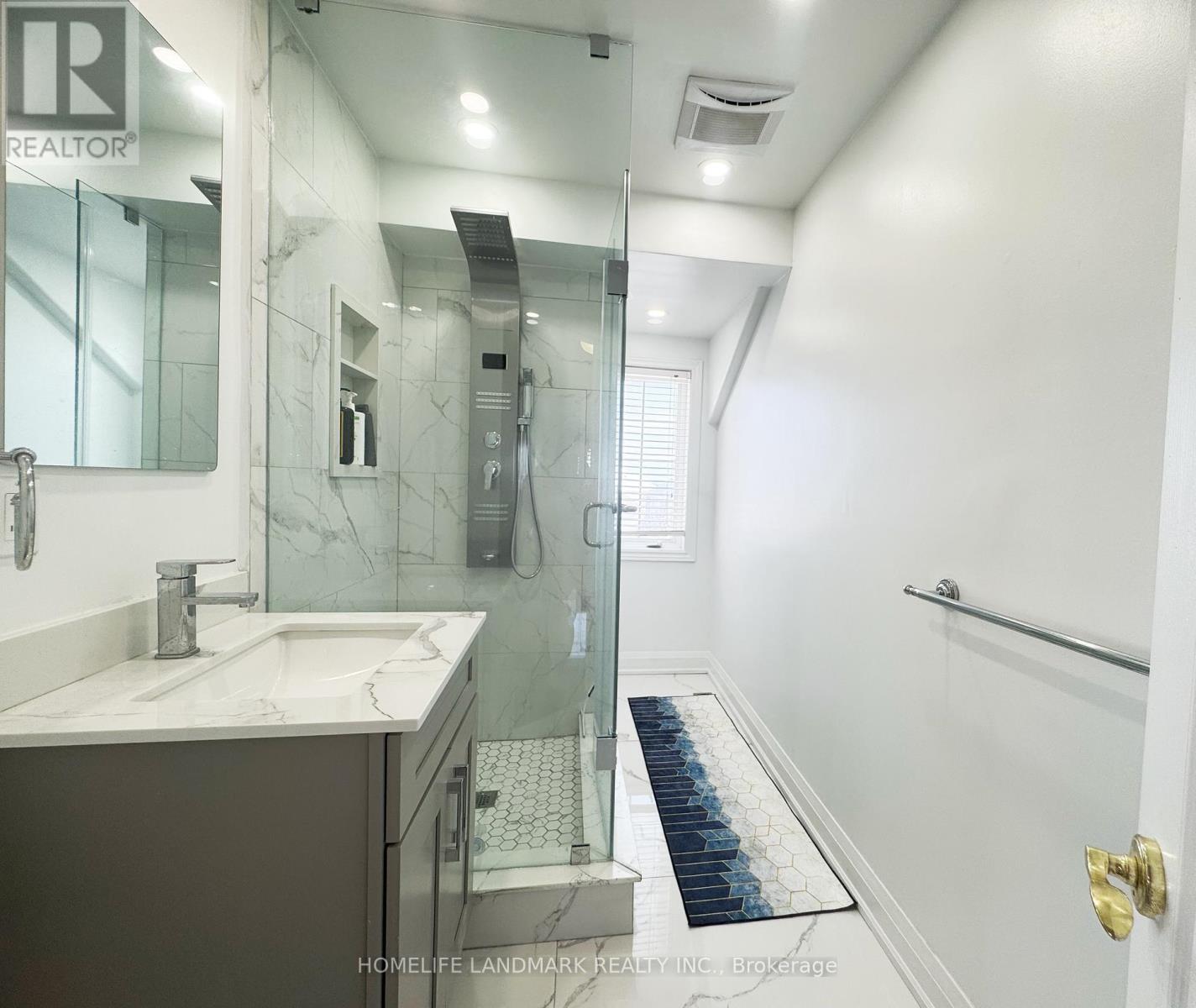 10 Highland Terrace, Bradford West Gwillimbury (Bradford), Ontario  L3Z 3E8 - Photo 17 - N12708412