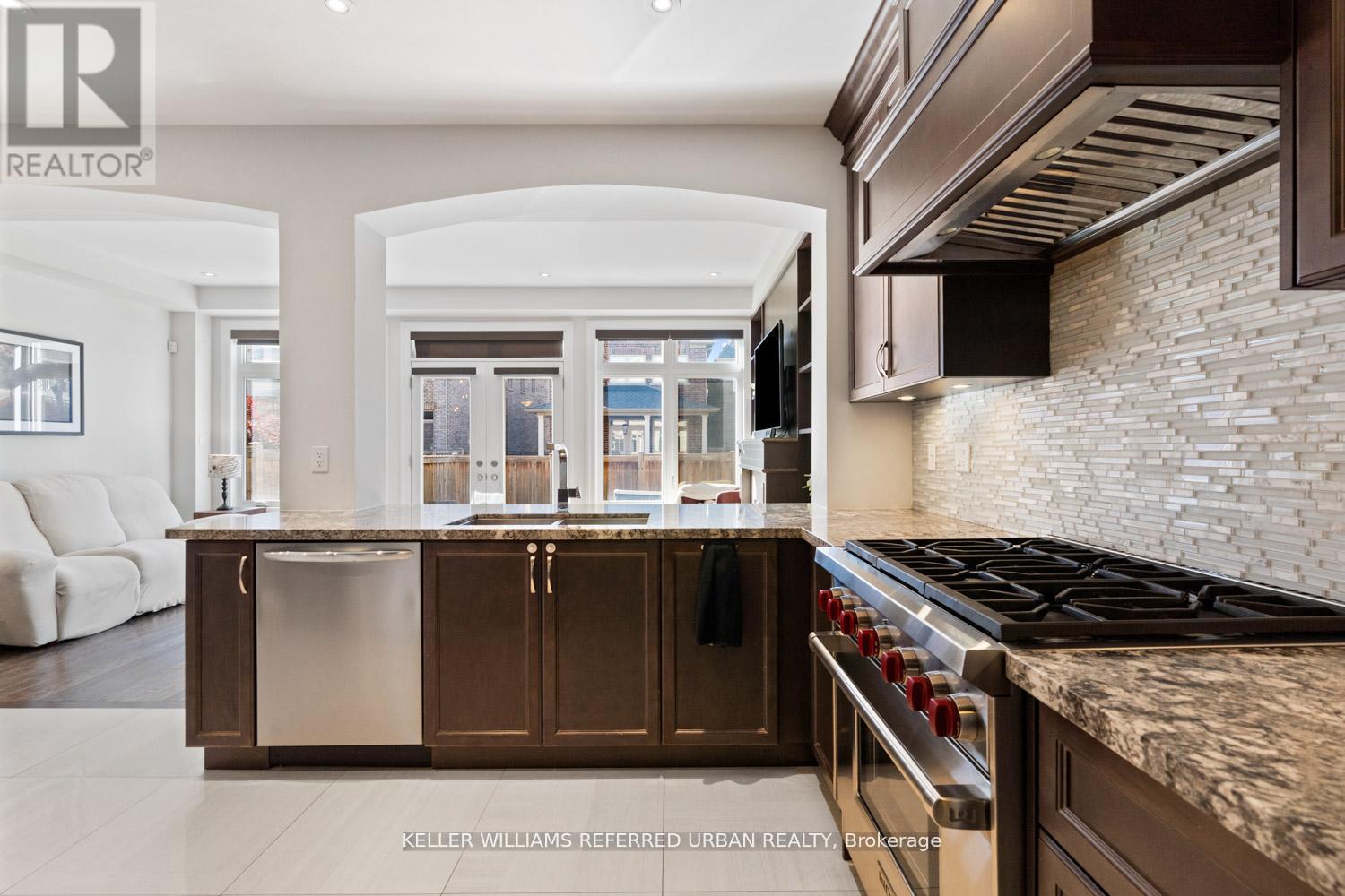 58 Wells Orchard Crescent, King, Ontario  L7B 0C6 - Photo 8 - N12708428