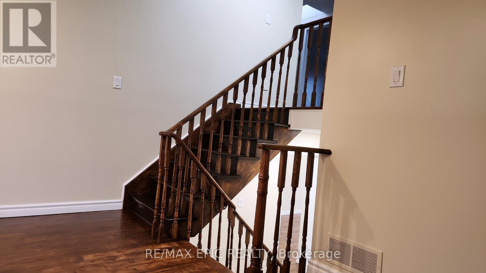 59 Portofino Court, Vaughan, Ontario  L4J 5P2 - Photo 18 - N12708438