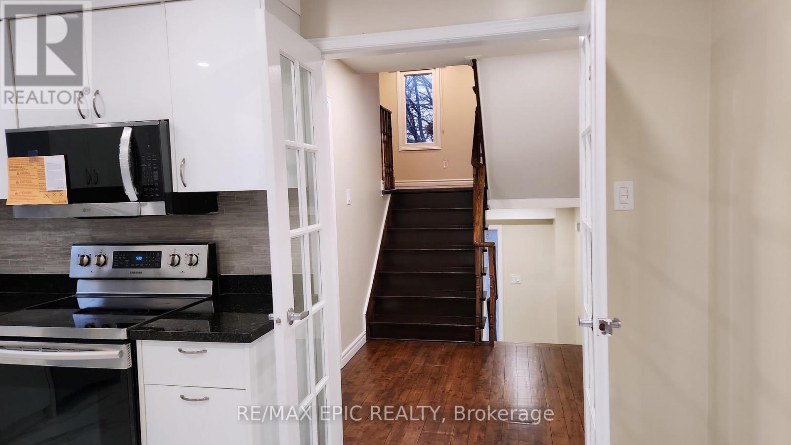 59 Portofino Court, Vaughan, Ontario  L4J 5P2 - Photo 8 - N12708438