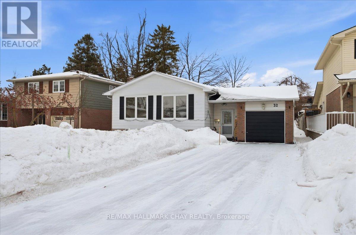 32 Cynthia Court, Barrie (Wellington), Ontario  L4M 2X4 - Photo 1 - S12708216