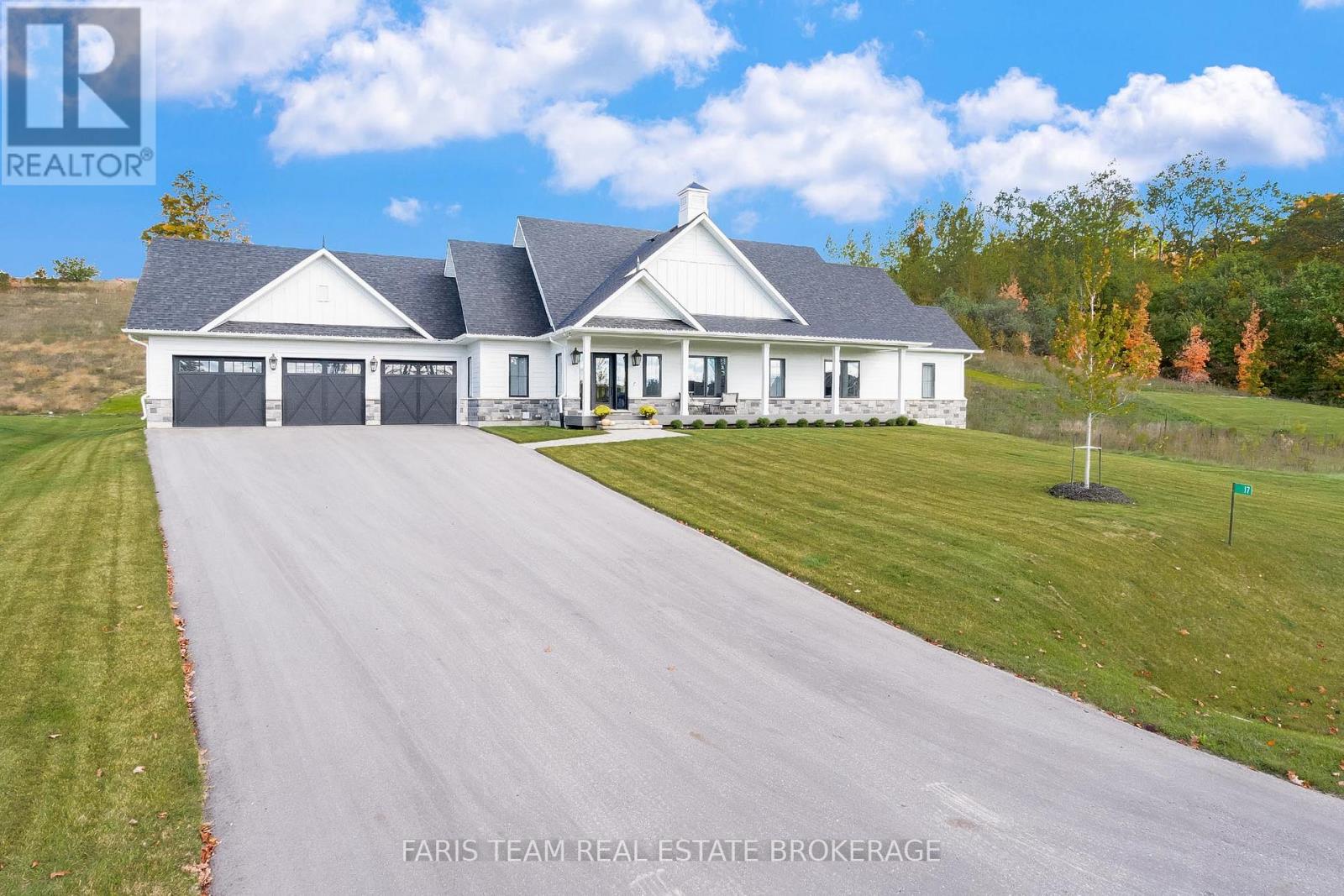 17 Clydesdale Court, Oro-Medonte, Ontario  L0K 1E0 - Photo 2 - S12708264