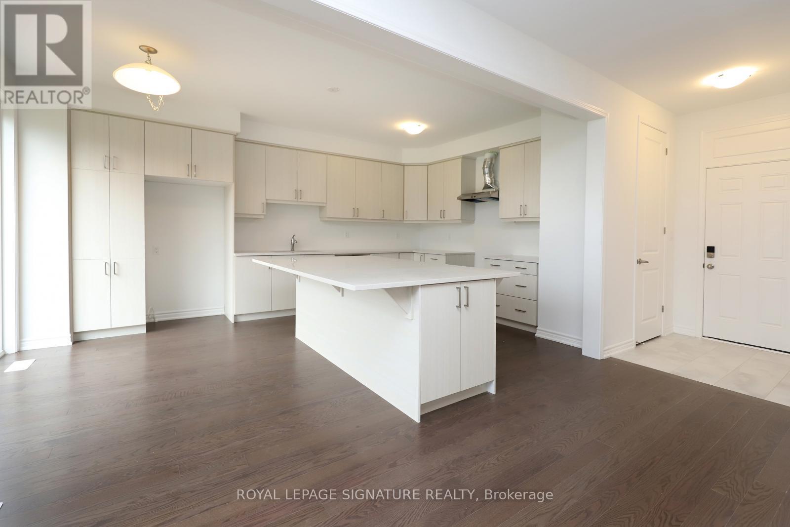 88 Mcbride Trail, Barrie, Ontario  L9J 0Y9 - Photo 10 - S12708276