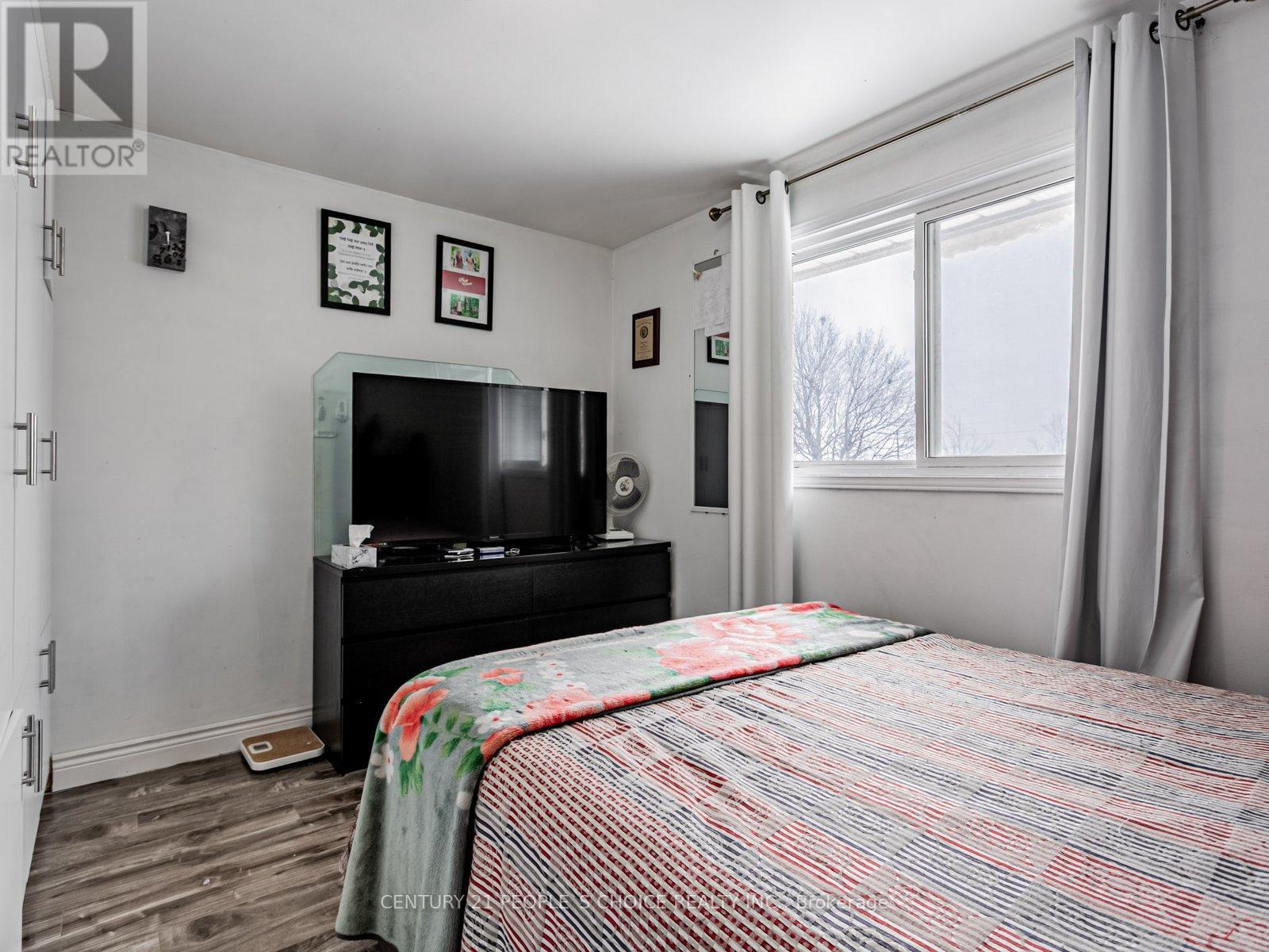 18 Curtis Drive, Brampton, Ontario  L6Y 2J6 - Photo 18 - W12627758