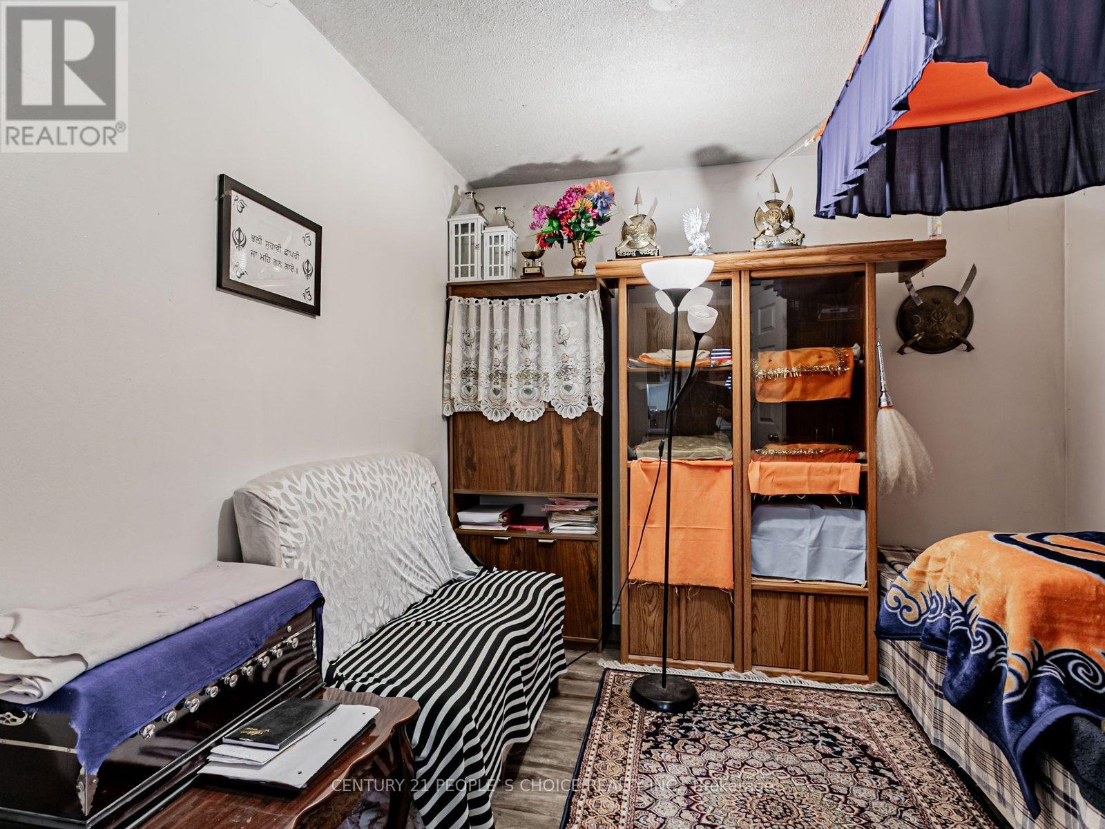 18 Curtis Drive, Brampton, Ontario  L6Y 2J6 - Photo 22 - W12627758