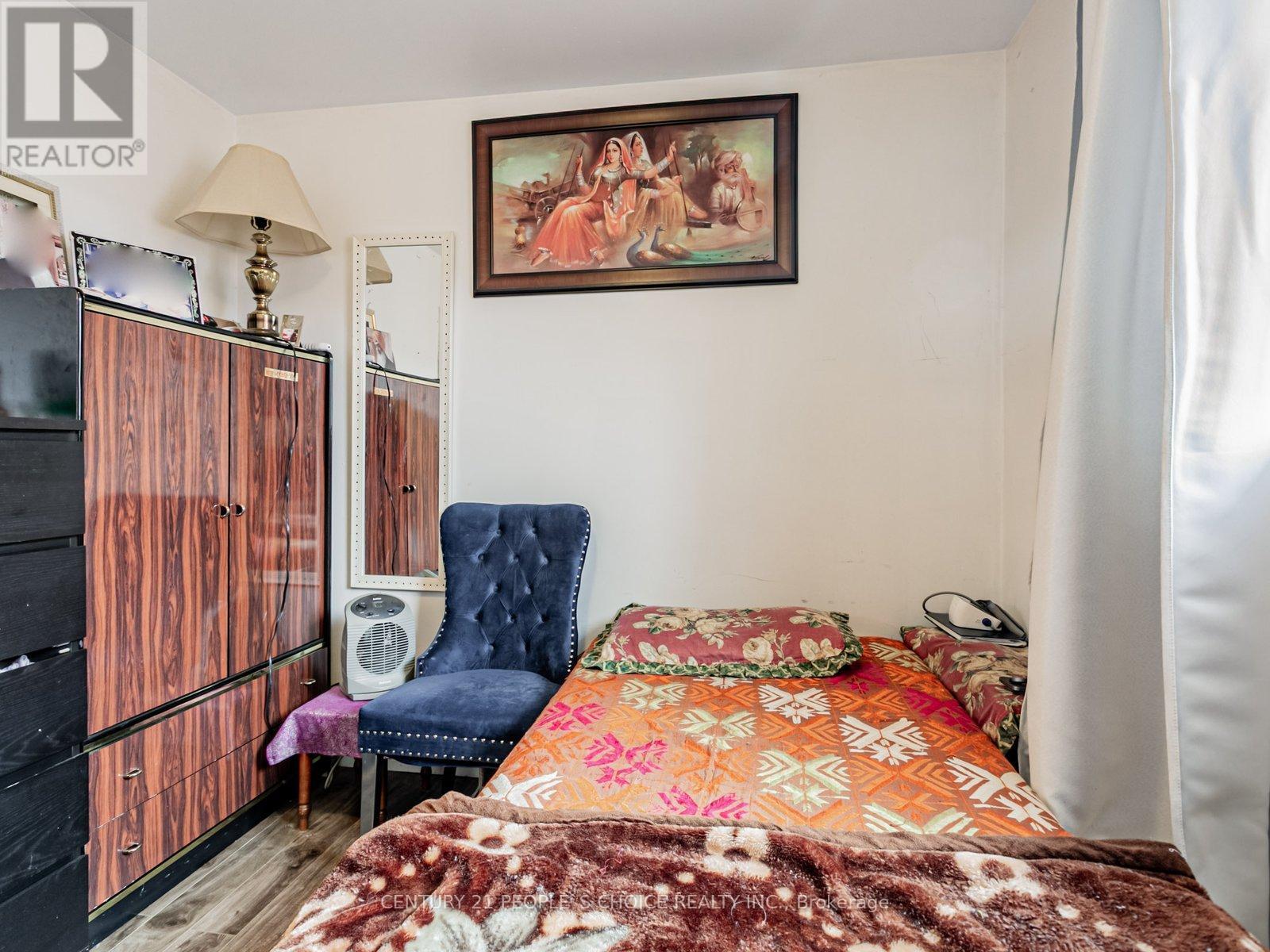 18 Curtis Drive, Brampton, Ontario  L6Y 2J6 - Photo 21 - W12627758