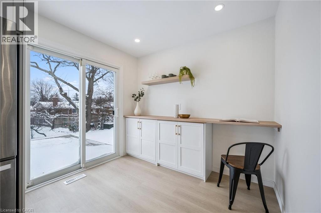 21 Forest Glen Court, Kitchener, Ontario  N2N 1E1 - Photo 16 - 40799392