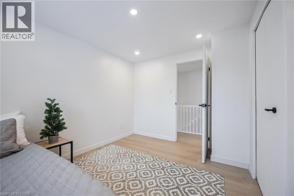 21 Forest Glen Court, Kitchener, Ontario  N2N 1E1 - Photo 21 - 40799392