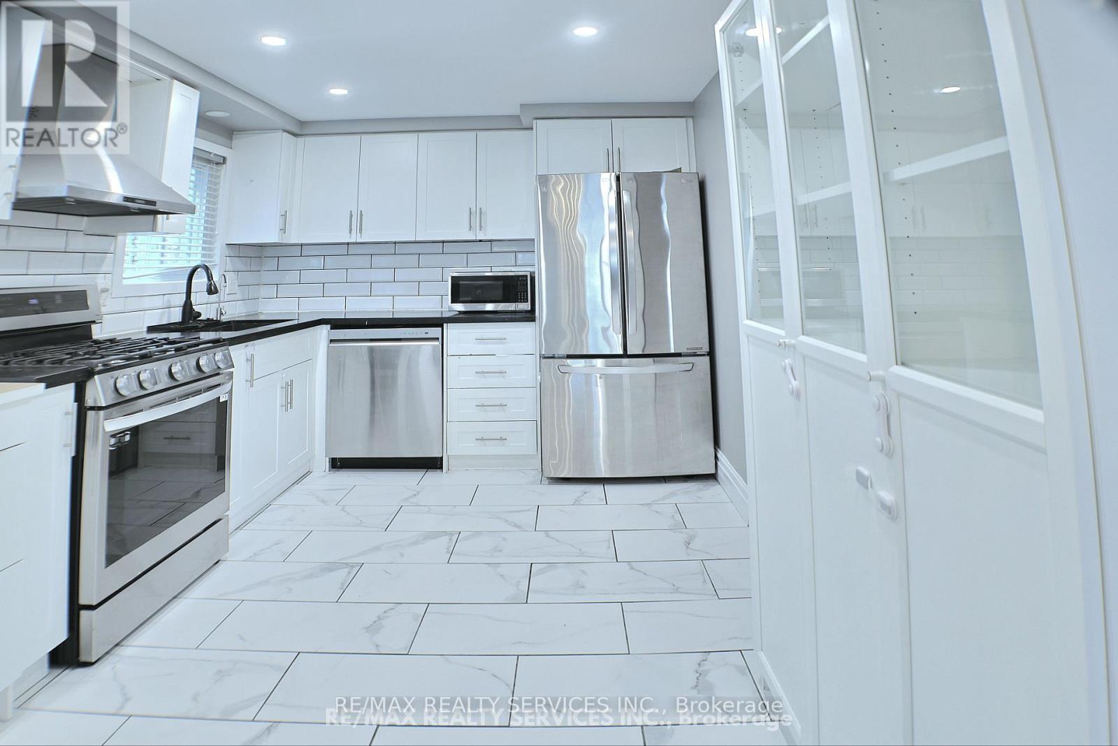 662 Elgin Street N, Cambridge, Ontario  N1R 7W5 - Photo 18 - X12707424