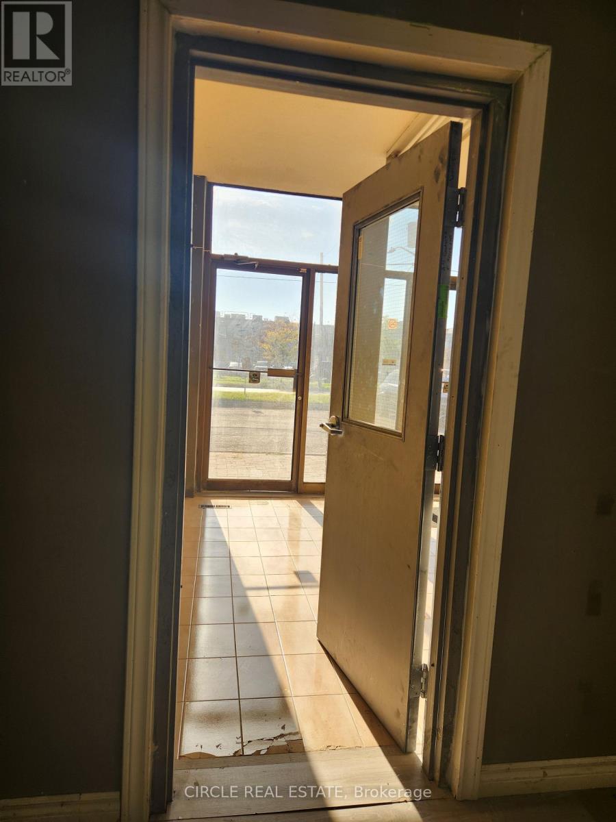 1775 Drew Road, Mississauga, Ontario  L5S 1J5 - Photo 7 - W12708152