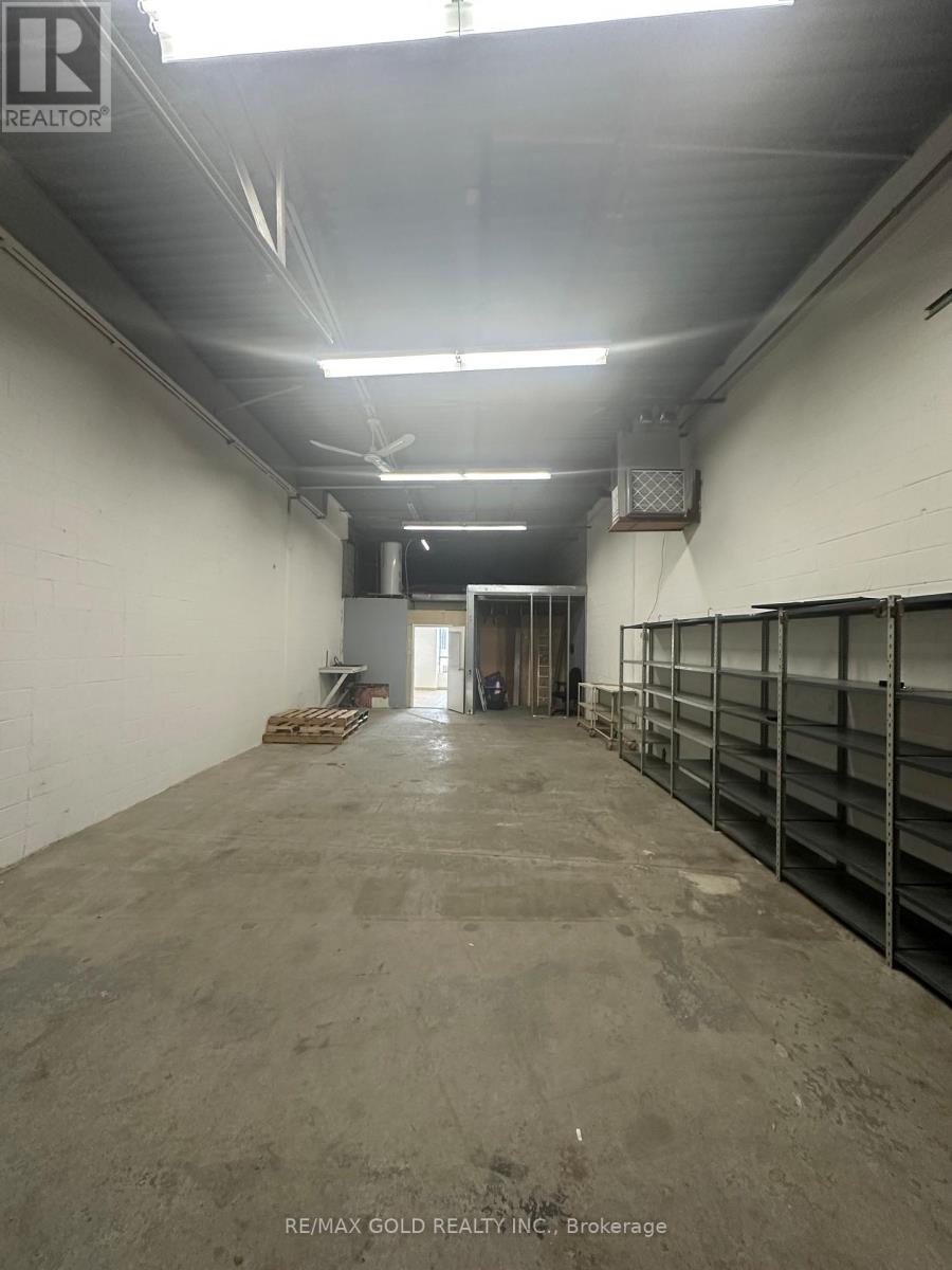 4 - 1080 Tristar Drive, Mississauga, Ontario  L5T 1P1 - Photo 4 - W12708176