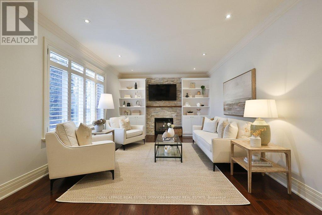 253 Jones Street, Oakville, Ontario  L6L 3G5 - Photo 18 - W12708318