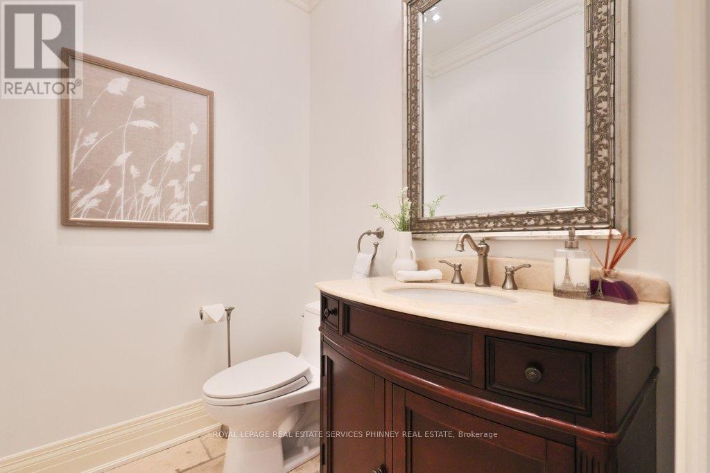 253 Jones Street, Oakville, Ontario  L6L 3G5 - Photo 20 - W12708318