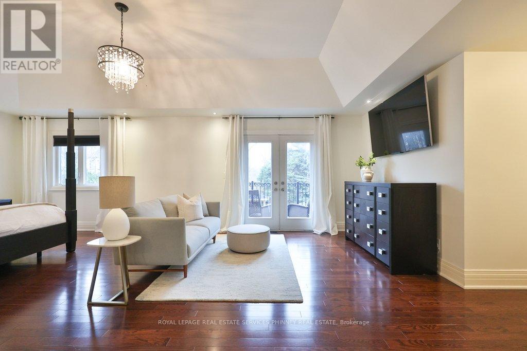 253 Jones Street, Oakville, Ontario  L6L 3G5 - Photo 24 - W12708318