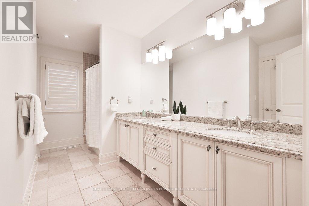 253 Jones Street, Oakville, Ontario  L6L 3G5 - Photo 32 - W12708318