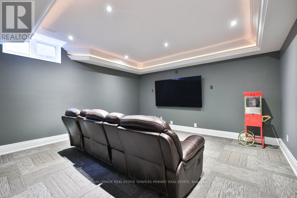 253 Jones Street, Oakville, Ontario  L6L 3G5 - Photo 38 - W12708318