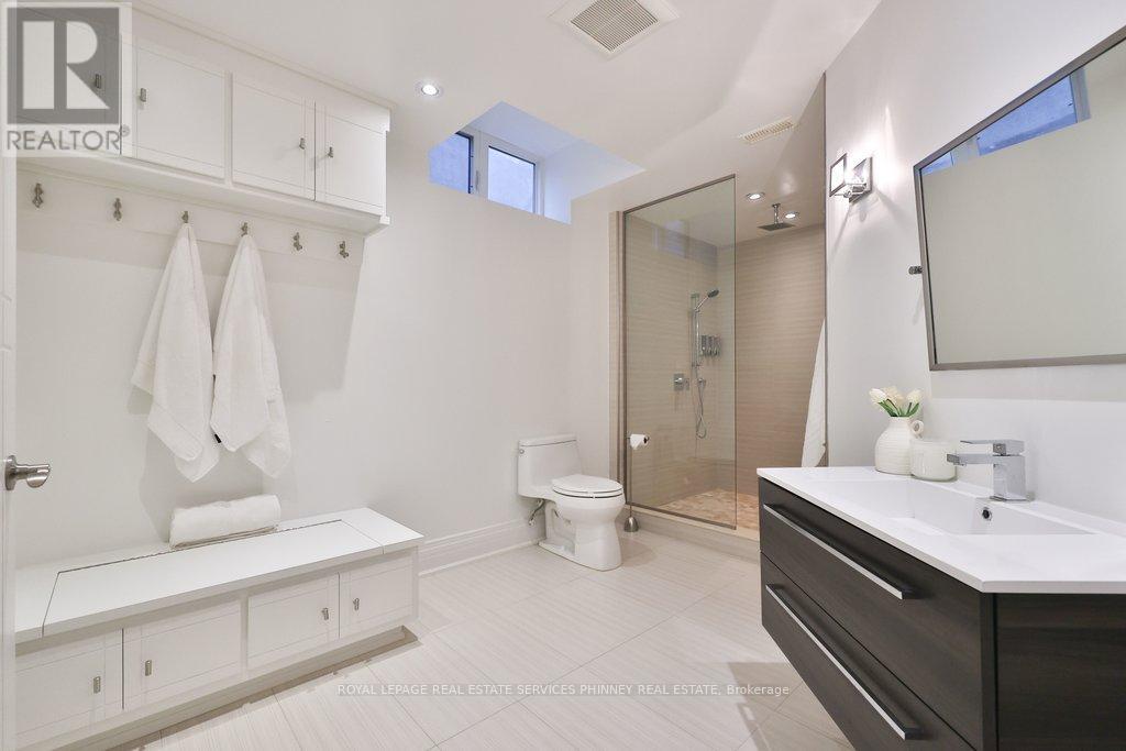 253 Jones Street, Oakville, Ontario  L6L 3G5 - Photo 41 - W12708318