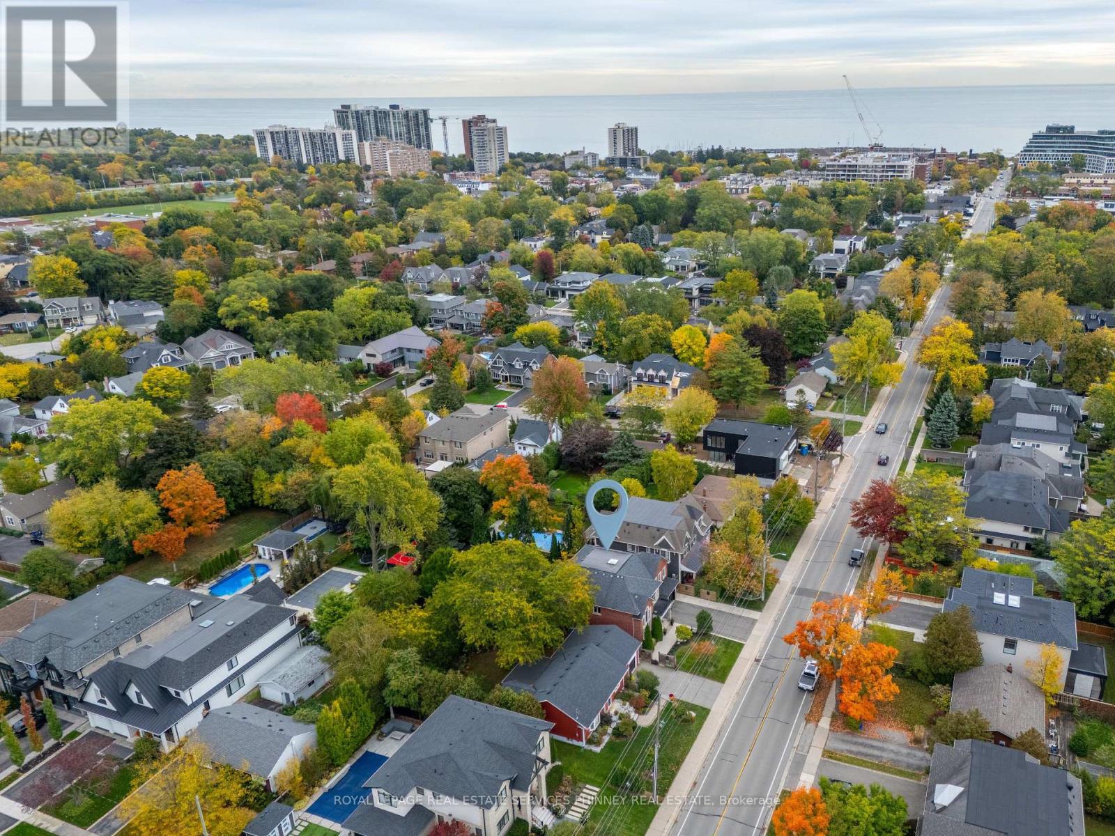 253 Jones Street, Oakville, Ontario  L6L 3G5 - Photo 49 - W12708318