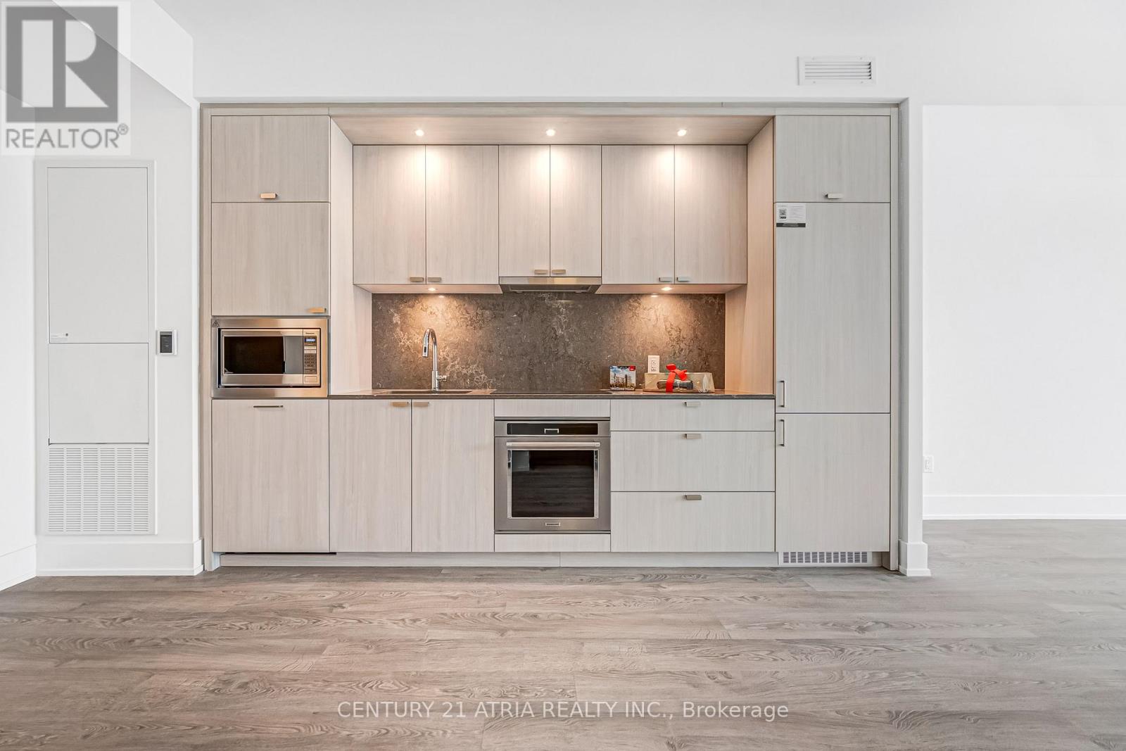 217 - 259 The Kingsway, Toronto (Edenbridge-Humber Valley), Ontario  M9A 0G2 - Photo 8 - W12708328