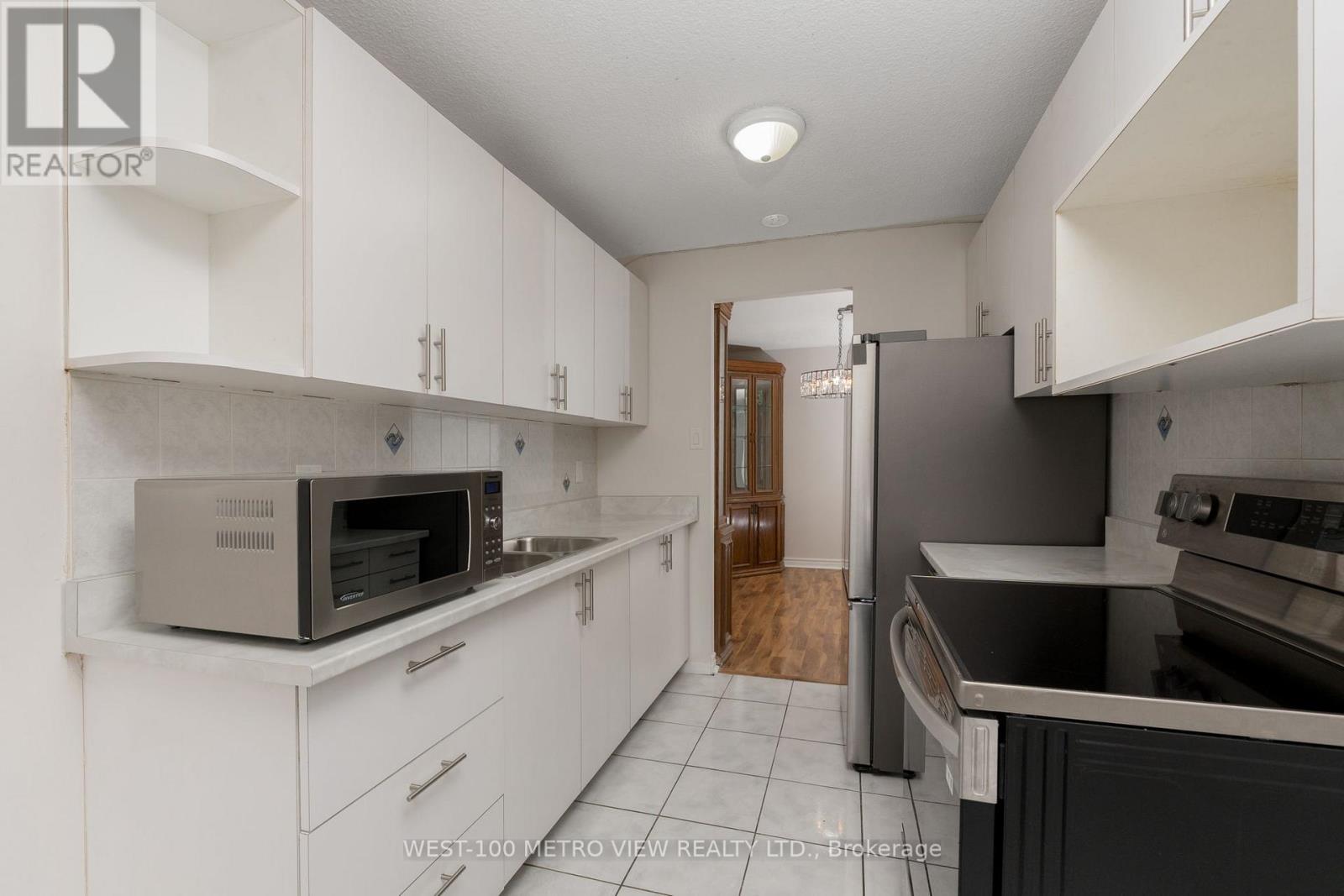 908 - 15 Kensington Road, Brampton, Ontario  L6T 3W2 - Photo 7 - W12708334