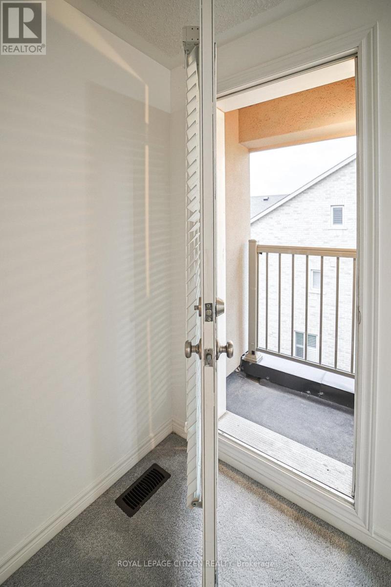 3059 Postridge Drive, Oakville, Ontario  L6H 0S1 - Photo 43 - W12708394