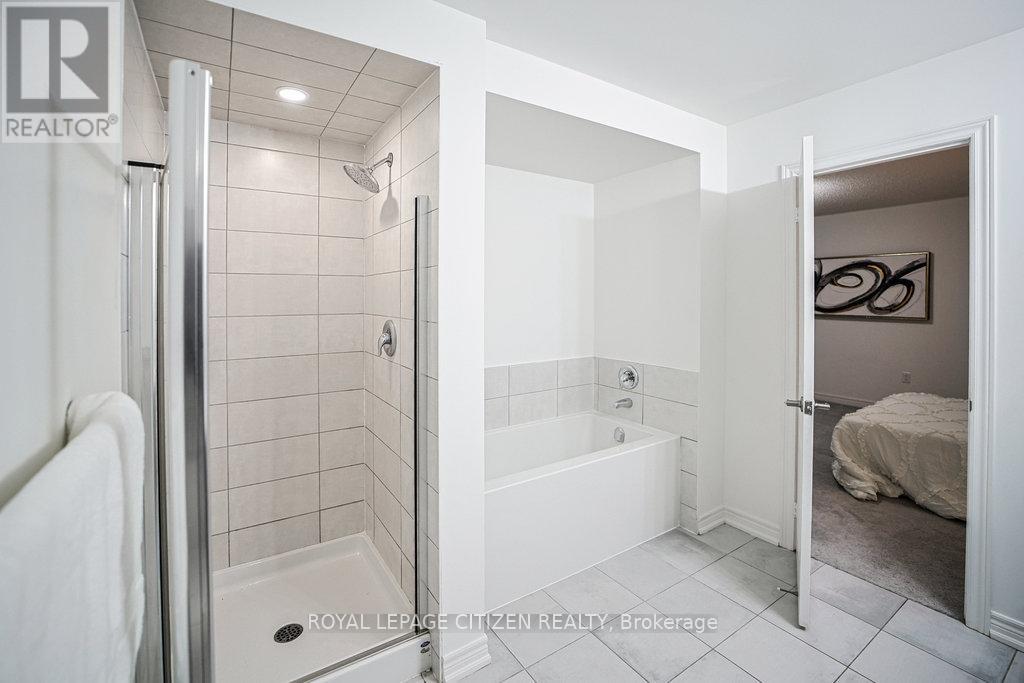 3059 Postridge Drive, Oakville, Ontario  L6H 0S1 - Photo 45 - W12708394