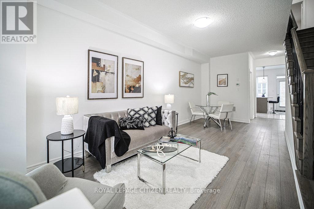 3059 Postridge Drive, Oakville, Ontario  L6H 0S1 - Photo 5 - W12708394