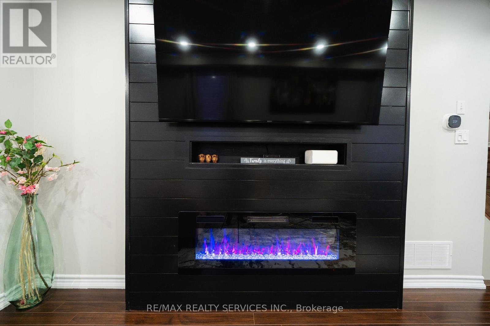 24 Florence Drive, Brampton, Ontario  L7A 2M4 - Photo 12 - W12708436