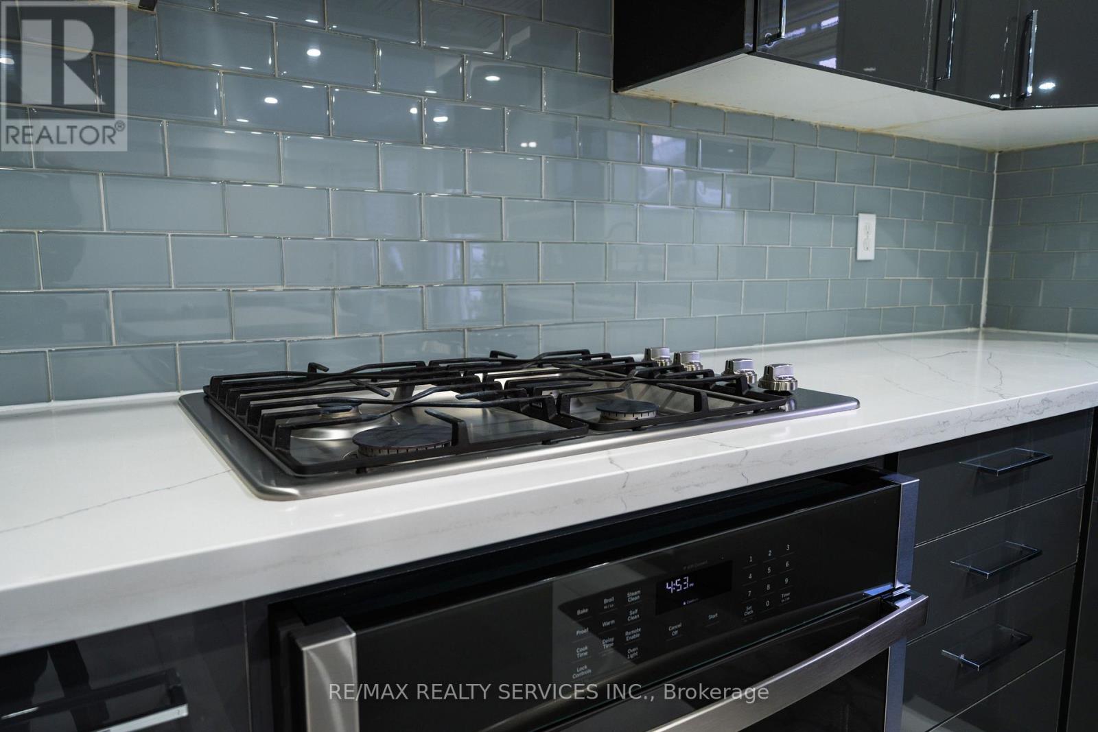 24 Florence Drive, Brampton, Ontario  L7A 2M4 - Photo 19 - W12708436