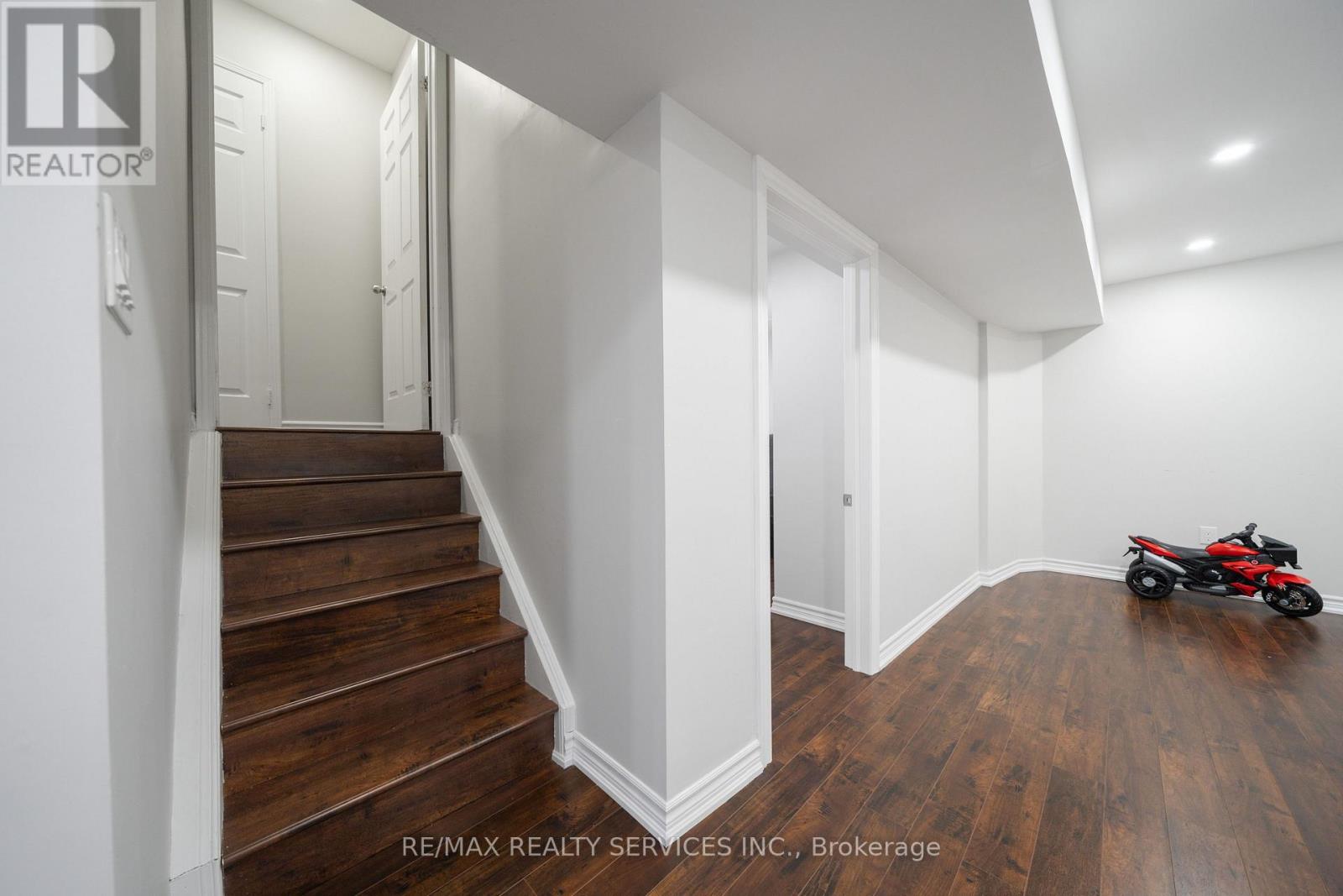 24 Florence Drive, Brampton, Ontario  L7A 2M4 - Photo 24 - W12708436