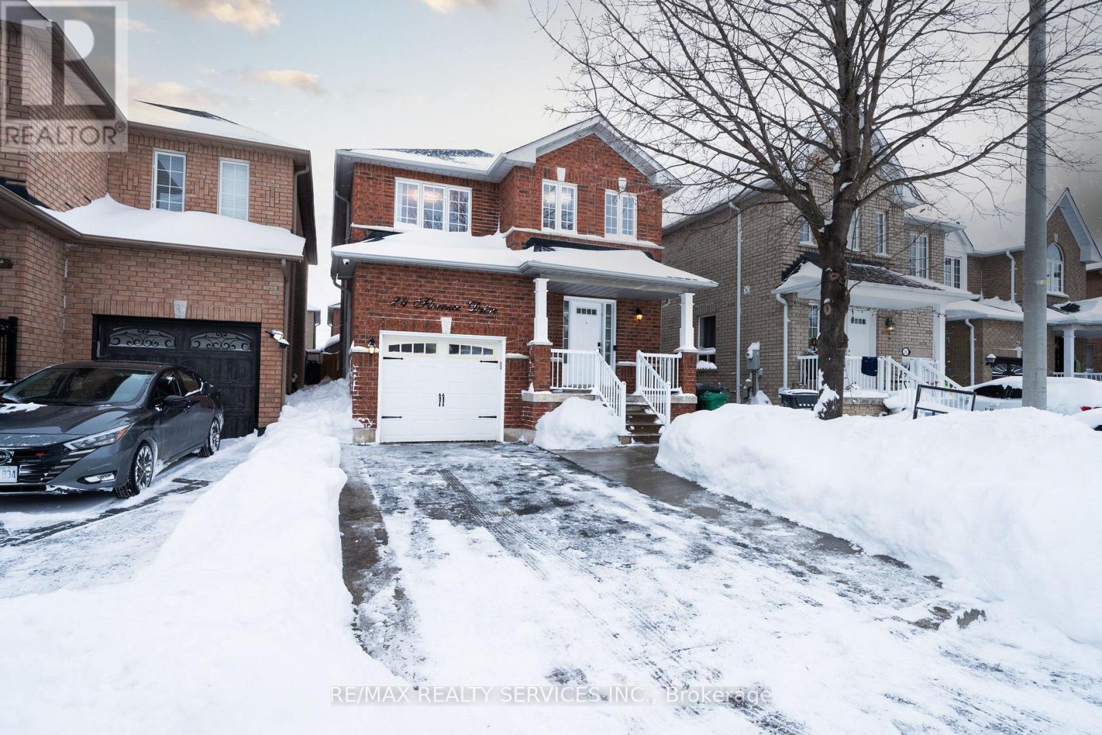 24 Florence Drive, Brampton, Ontario  L7A 2M4 - Photo 3 - W12708436