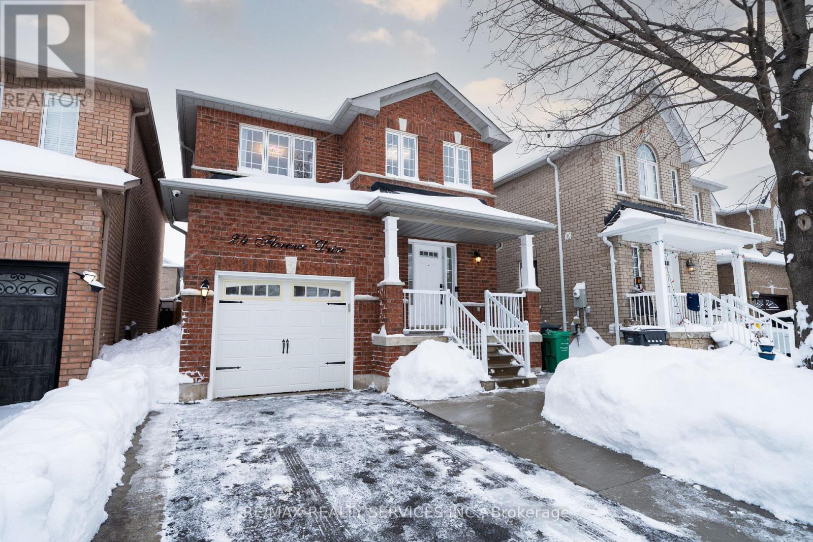 24 Florence Drive, Brampton, Ontario  L7A 2M4 - Photo 6 - W12708436