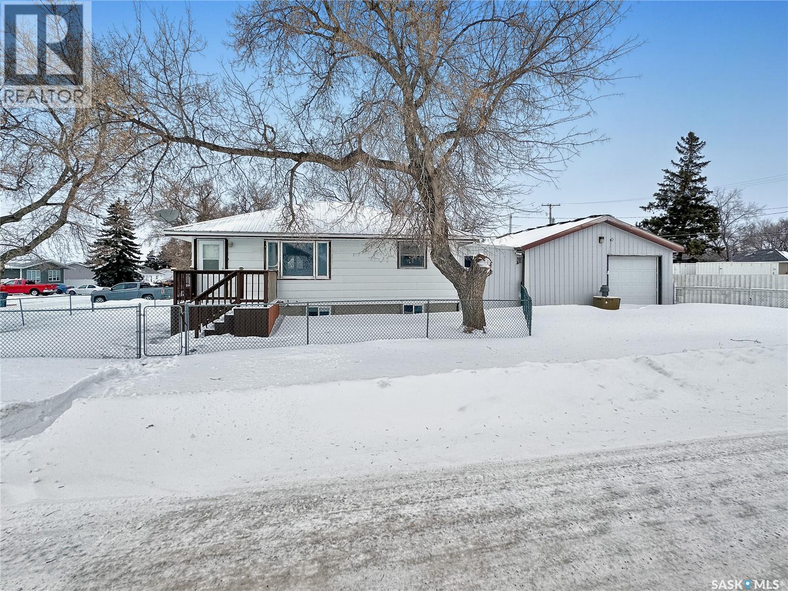 17 Jarvis Street, Qu'appelle, Saskatchewan  S0G 4A0 - Photo 15 - SK027028
