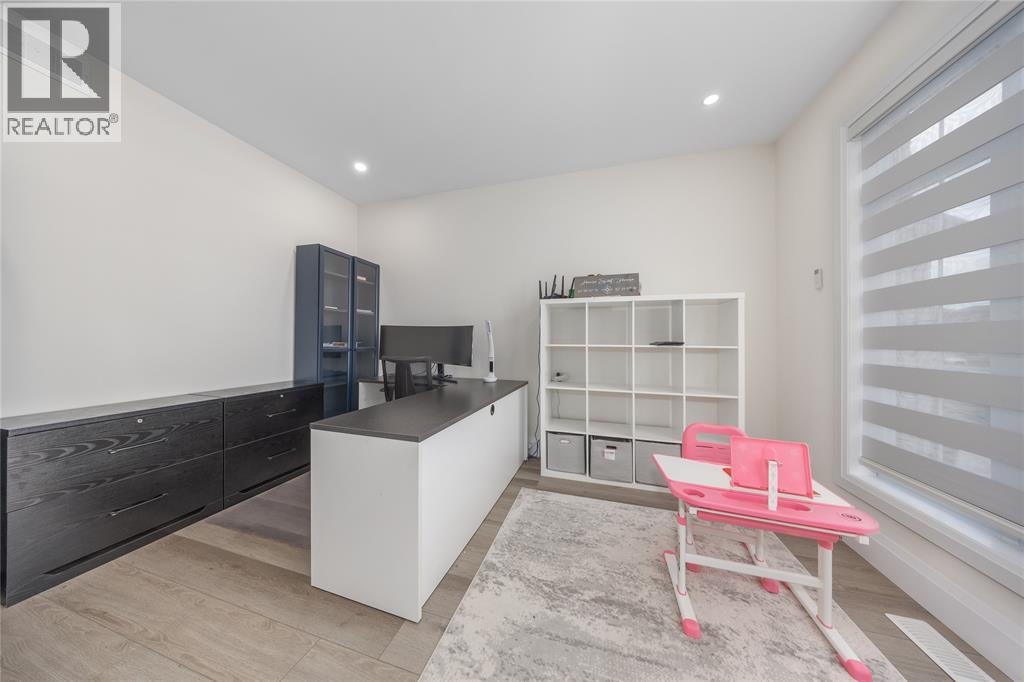 875 Magnolia Lane, Sarnia, Ontario  N7S 0G3 - Photo 6 - 26001148