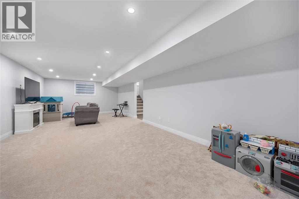 875 Magnolia Lane, Sarnia, Ontario  N7S 0G3 - Photo 31 - 26001148