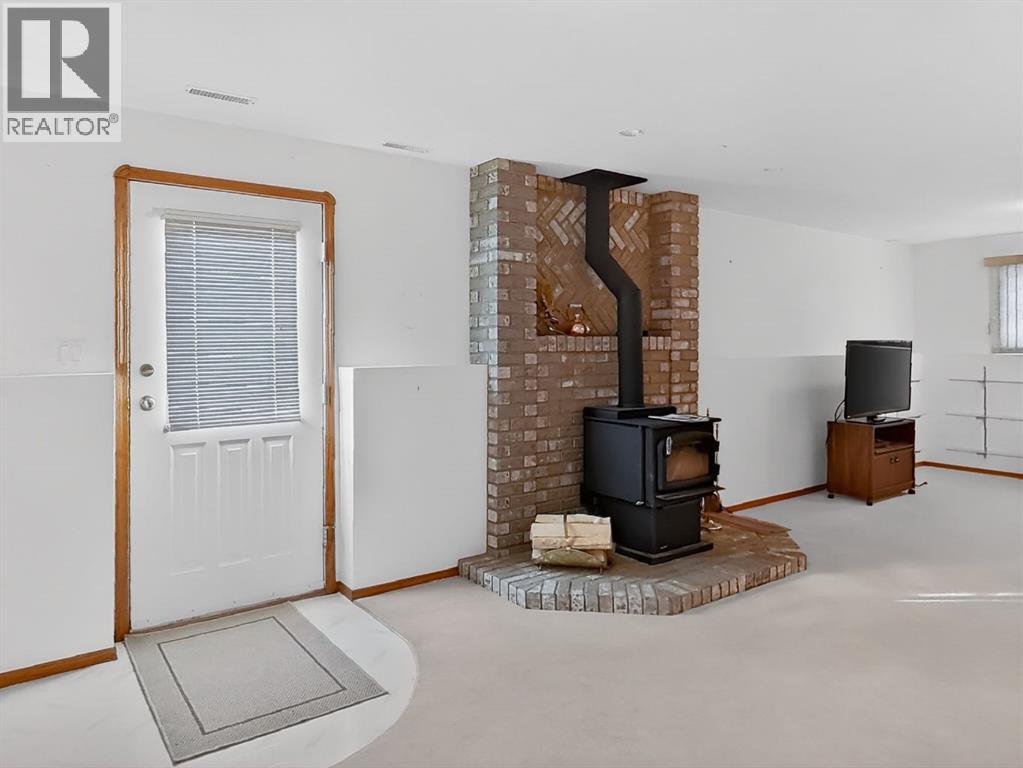 202 Ojibwa Place W, Lethbridge, Alberta  T1K 5K6 - Photo 25 - A2273674