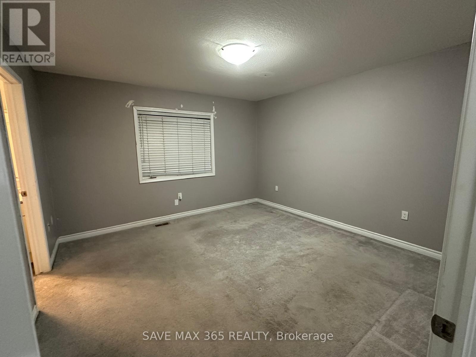 270 Grovehill Crescent, Kitchener, Ontario  N2R 0K2 - Photo 18 - X12708300