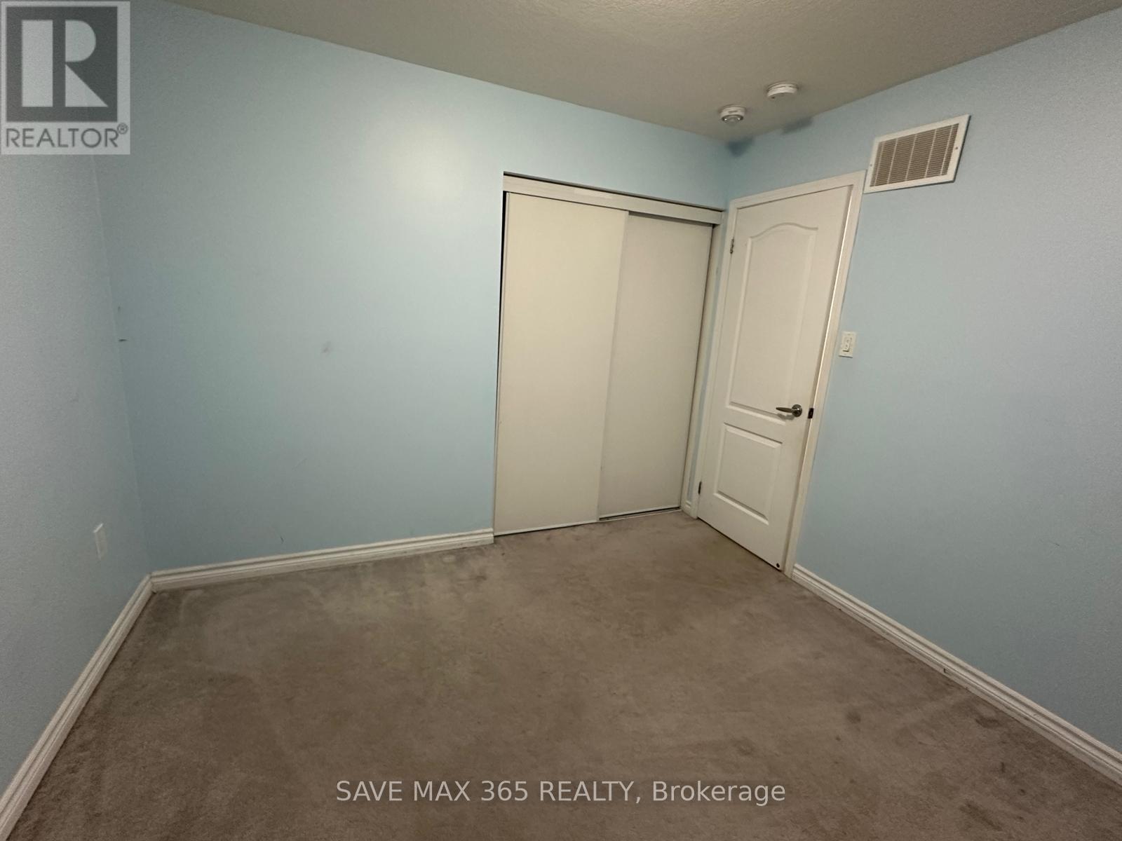 270 Grovehill Crescent, Kitchener, Ontario  N2R 0K2 - Photo 22 - X12708300