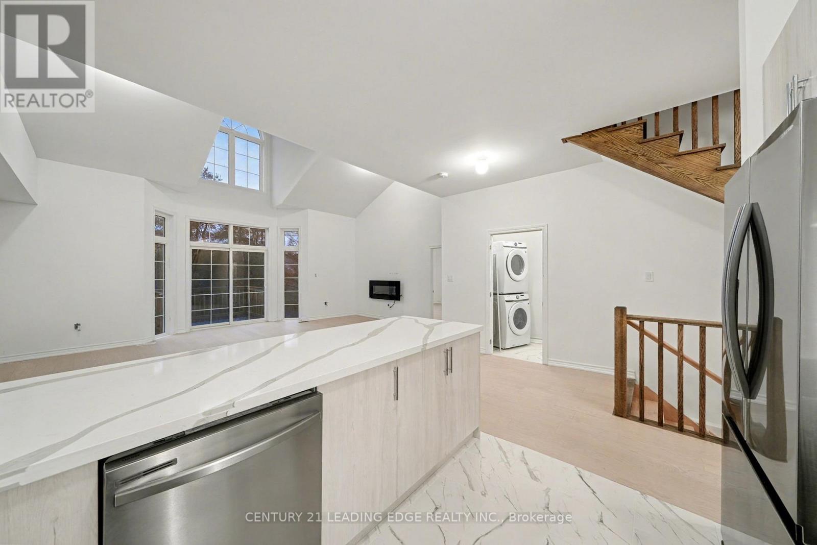 8 Turnberry Court, Bracebridge, Ontario  P1L 0N5 - Photo 14 - X12708434