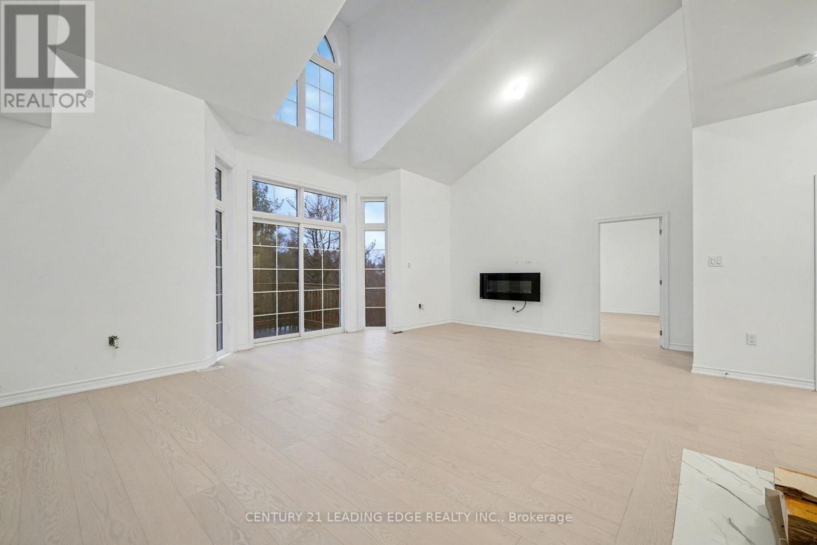 8 Turnberry Court, Bracebridge, Ontario  P1L 0N5 - Photo 6 - X12708434