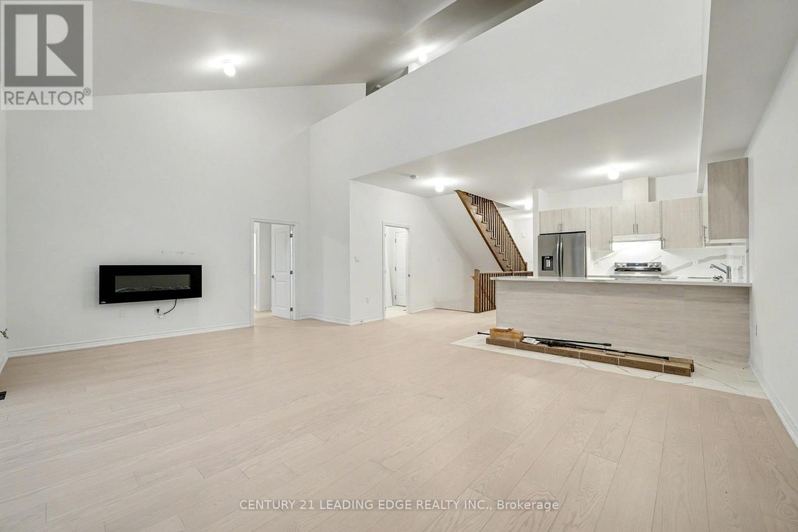 8 Turnberry Court, Bracebridge, Ontario  P1L 0N5 - Photo 9 - X12708434