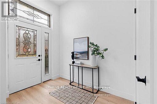 888 Queens Avenue, London East, Ontario  N5W 3H8 - Photo 4 - X12708526